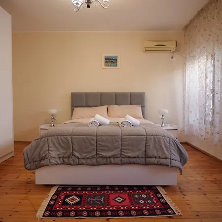 Mare Hotel Velipoje