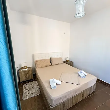 Budget Hotel *