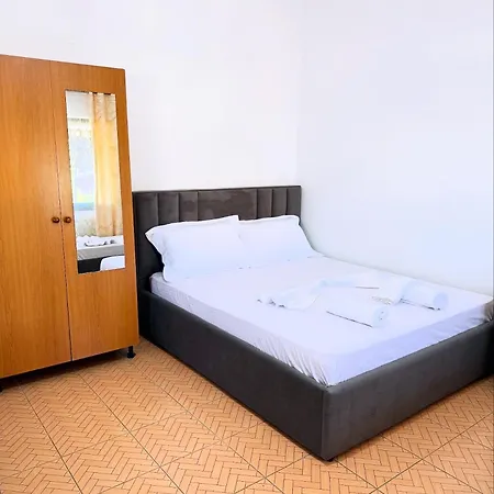 Mare Velipoje Apartmán *
