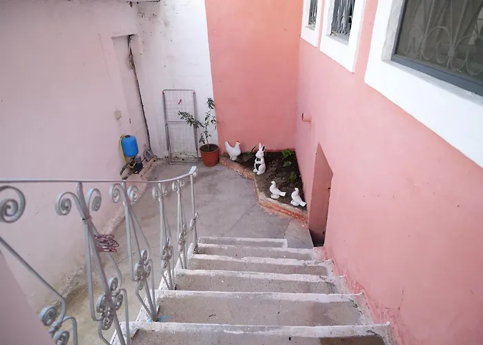 Fisi Heritage Residence, Prime Location שקודר