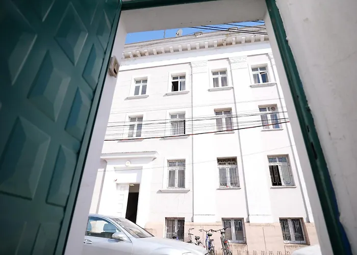 Fisi Heritage Residence, Prime Location שקודר